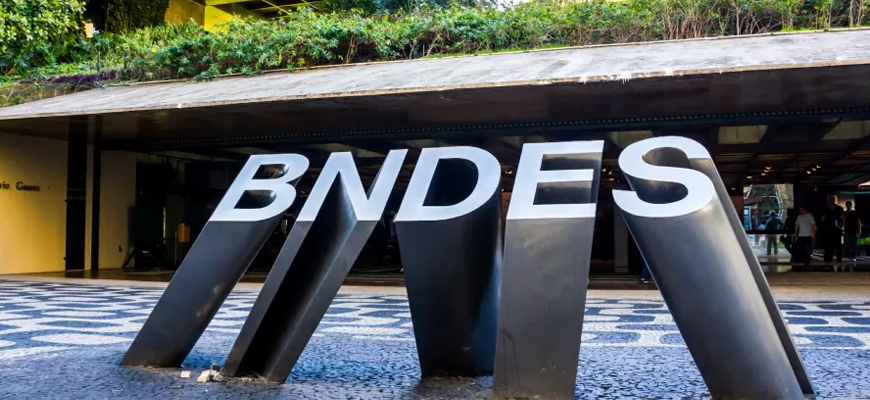 BNDES nega que haja demanda para financiar serviços de infraestrutura no exterior.